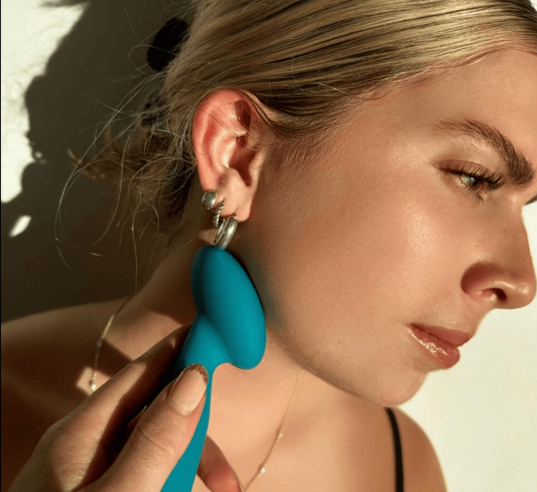 Flow Vibrate™ Massager